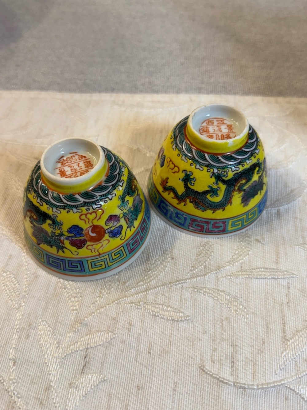 Vintage Chinese Jingdezhen Famille Jaune Dragon Travel Tea Set Wicker Basket 06 - Picture 6 of 16